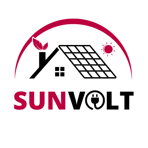 Na obrázku je logo firmy SunVolt, ktorá predáva fotovoltaiku, fotovoltiku a solárne systémy. Logo je ružovo-čierno-biele. Na logu je dom, slnečné kolektory, slnko, komín, okno, oblúk a lístok. Logo je ružovo-čierne, v ktorom dominuje zástrčka. Firma momentálne ponúka zdarma aj čistenie a údržbu fotovoltiky. Aktuálne je na fotovoltiku na kľúč zľava 20%.